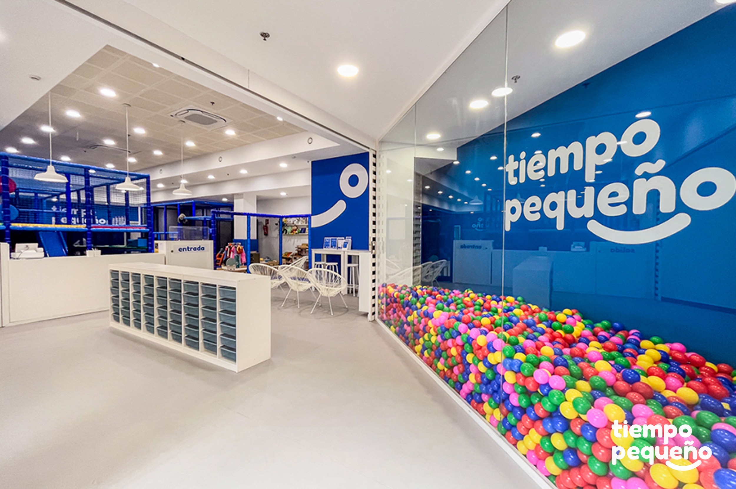 escaparate ludoteca